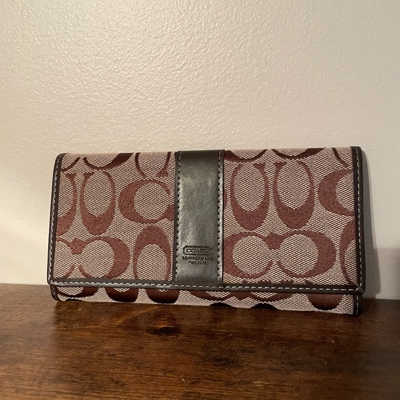 CC Wallet with check book holder - Picture 1 of 9